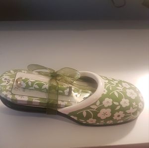 Soul mate by brownlow gifts 2009 shoe with pen and pad